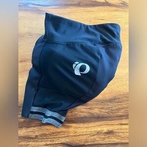 Woman’s Pearl Izumi Bike Shorts
